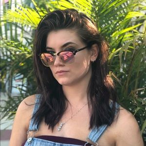 Meet your Posher, Sidney